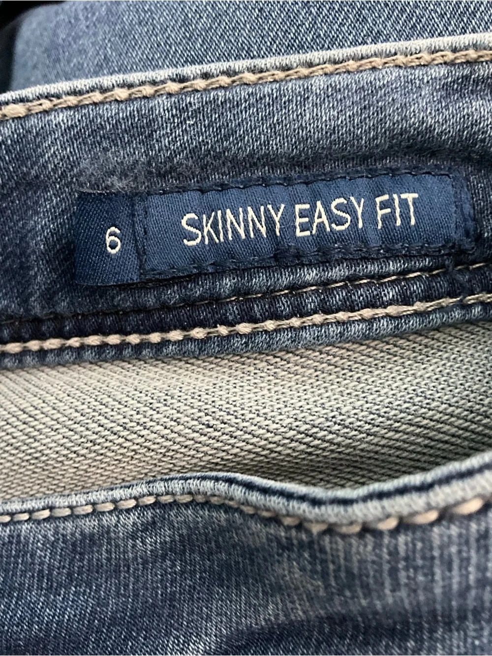 Seven7 skinny easy